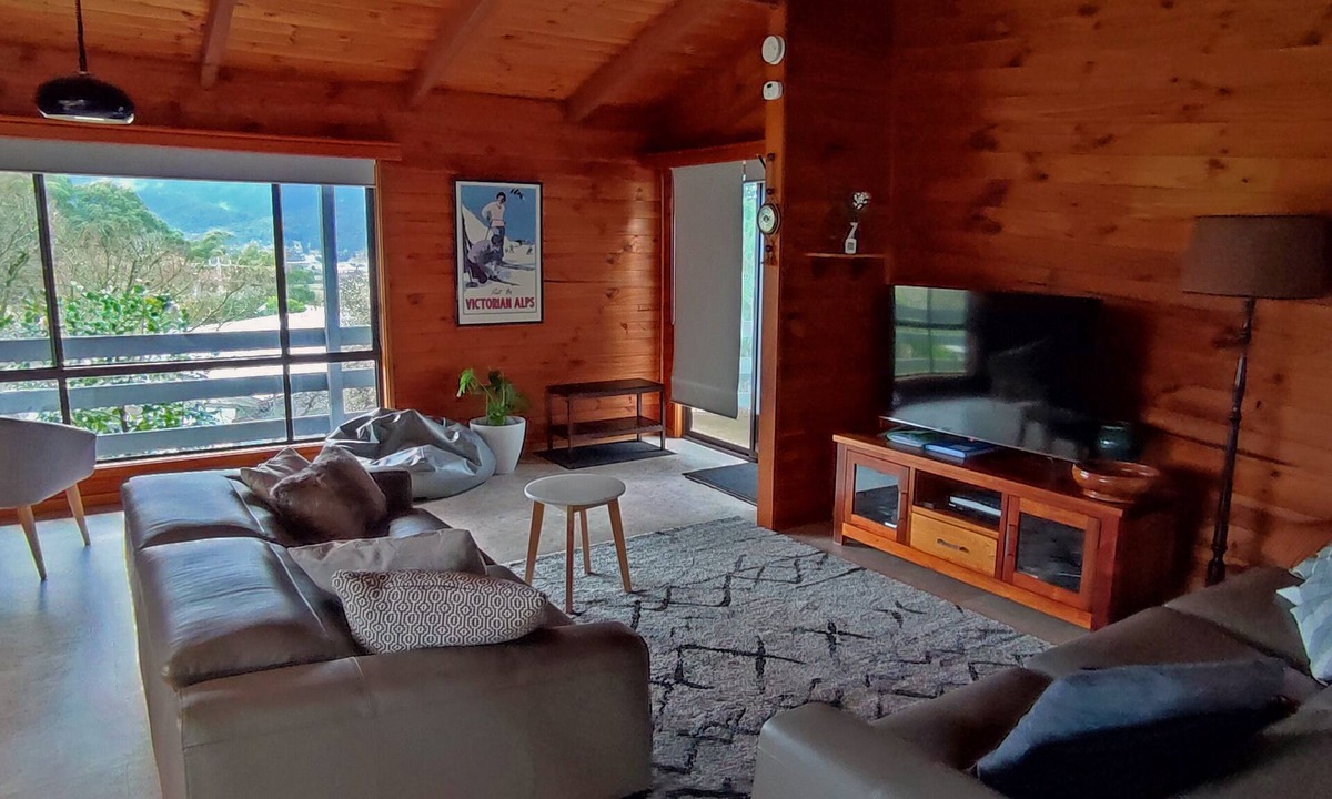Tawonga South House | ALPINE ALLURE - ALL SEASONS WONDER