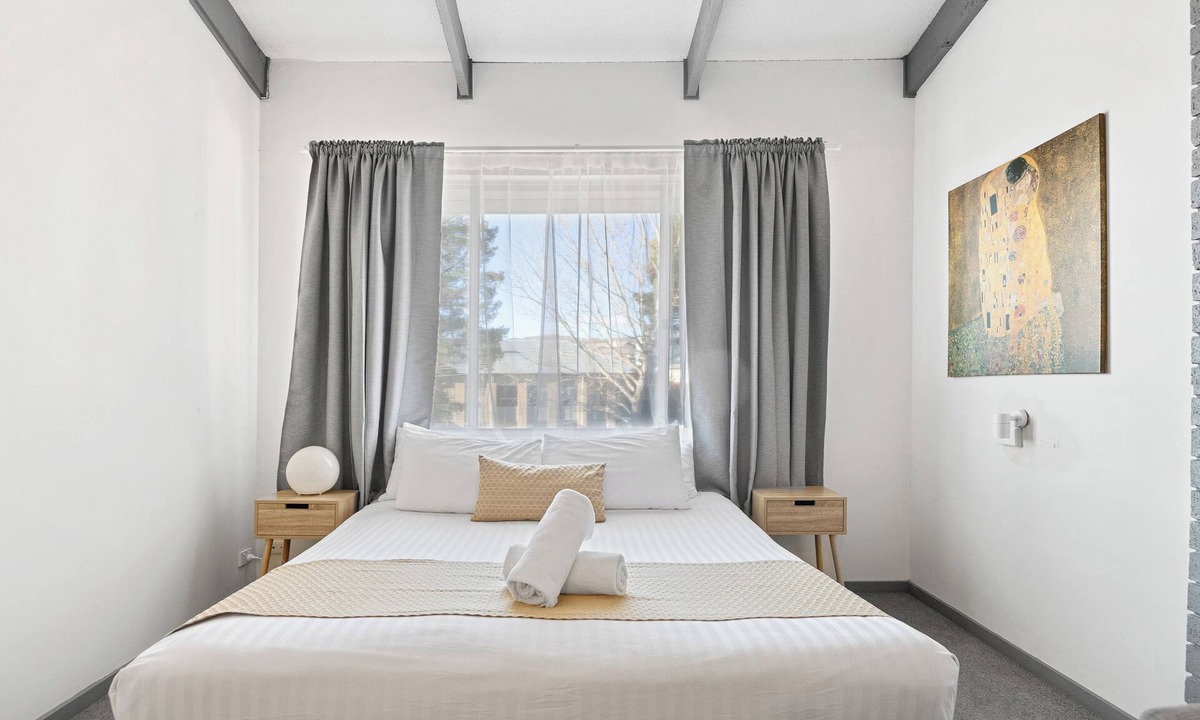 Jindabyne Hotel | Alpine Gables