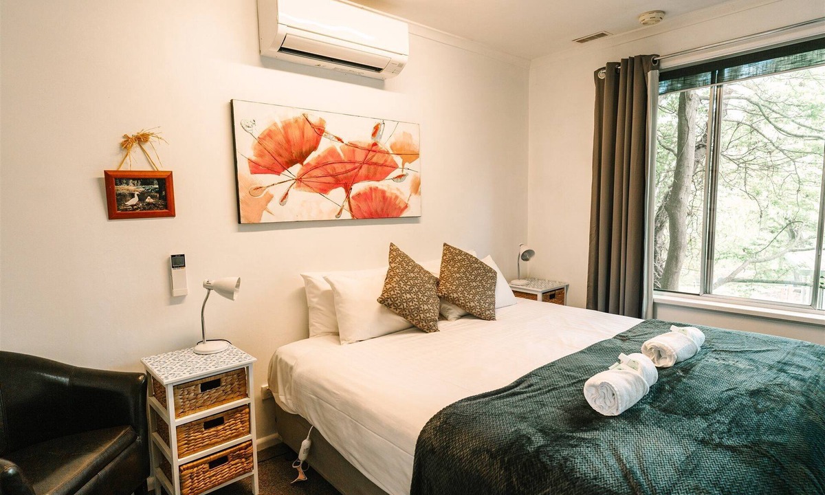 Porepunkah Cabin | Alpine Riverside Cottages