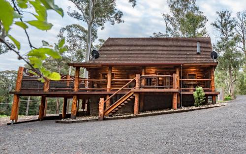 Sawmill Settlement House | Amaruq Log Cabin