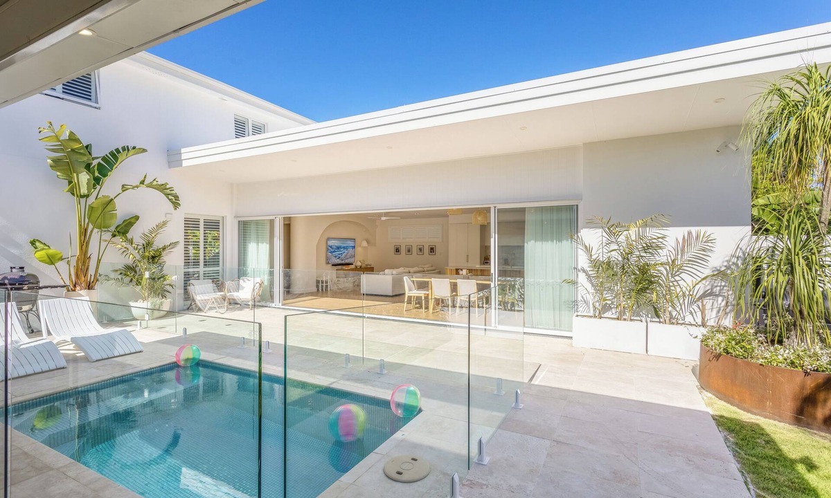 Deception Bay House | Amazing location and Luxury Dream House&heated Pool&Ev Charging