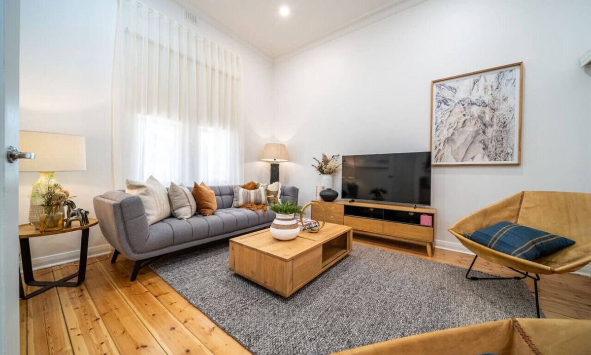 Payneham House | Ambrosia—Relaxed Character Stay near Norwood