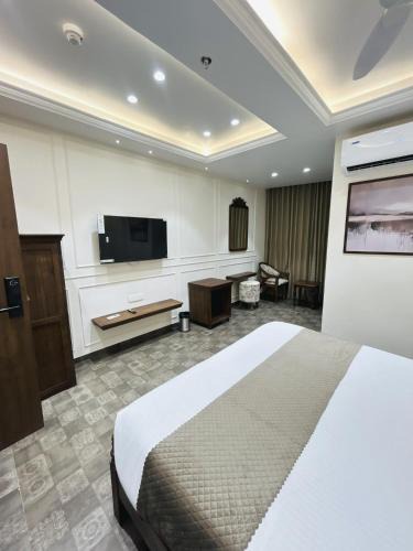 Ahmedabad Hotel | Amico Inn
