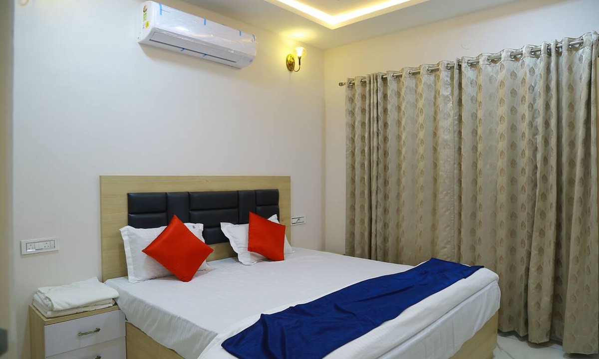 Gachibowli Bed & Breakfast | Anika Suites