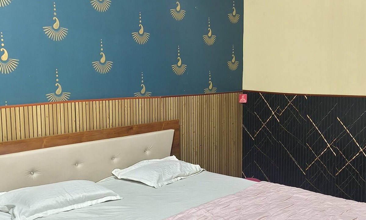 Shani Shingnapur Hotel | Anjali Palace and Suites