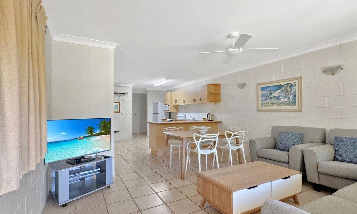 Arcadia Apartment | Arcadia Palms 2
