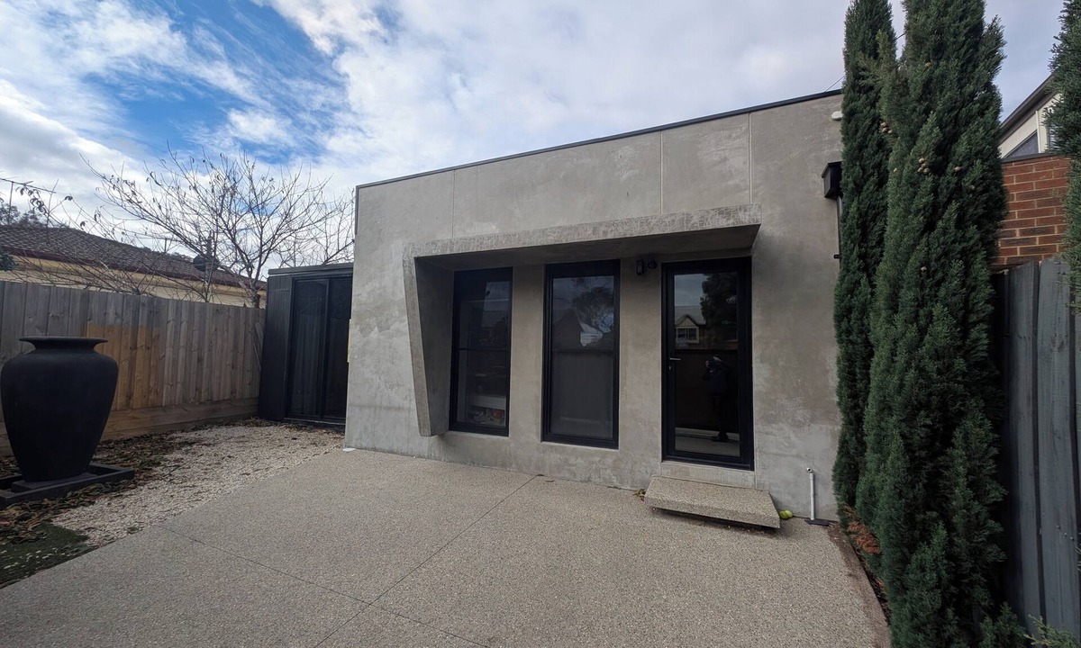 Williamstown North House | Architectural Coastal Retreat