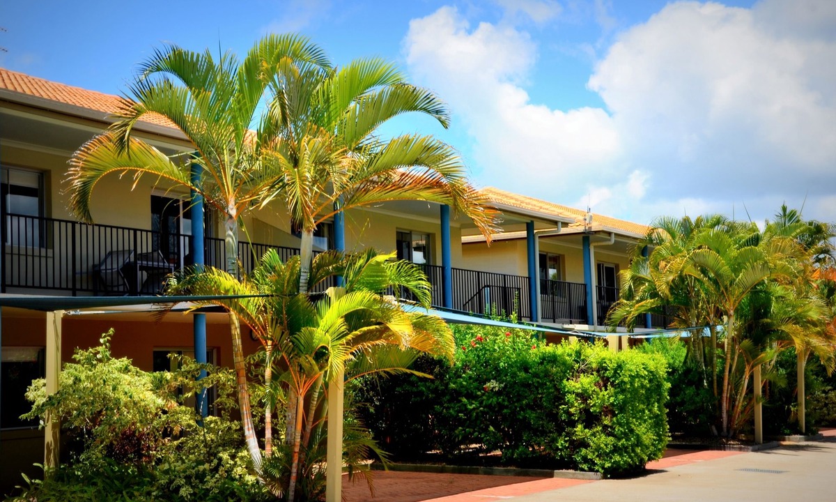 Torquay Hotel | Arlia Sands Apartments