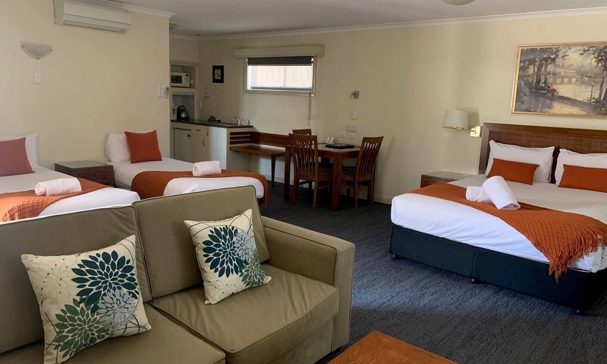 Armidale City Centre Hotel | Armidale Pines Motel