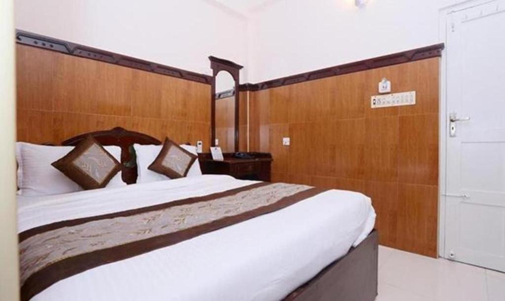 Kaloor Hotel | Ascot Hotel