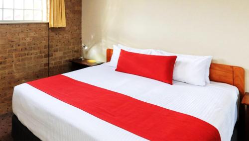 Tumut Hotel | Ashton Motel