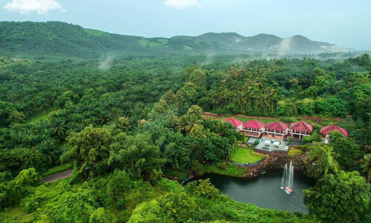 Athirapally Hotel | Athirapilly Green Trees