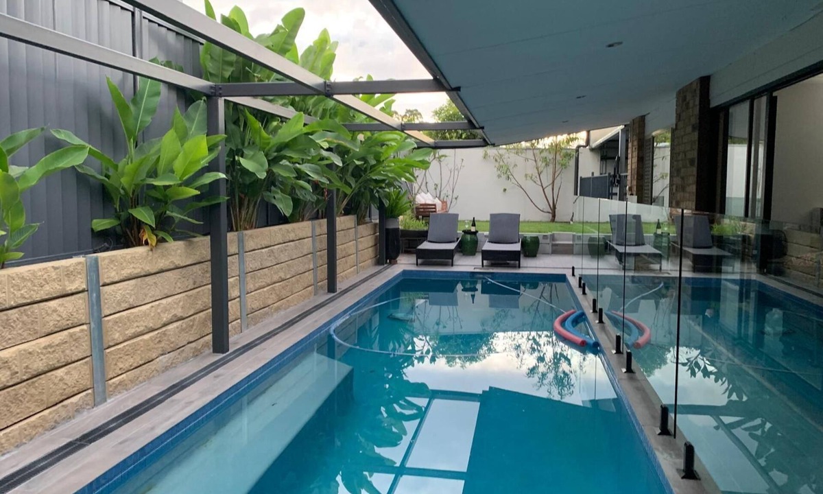 Forest Lake Villa | Aurora Villa
