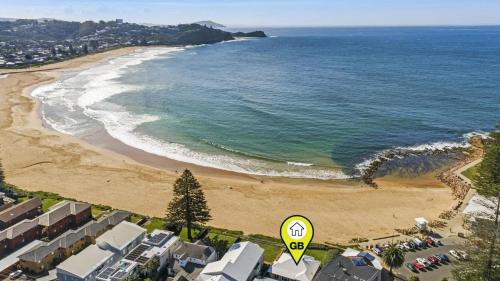 Avoca Beach House | Avoca Beach House - Uninterrupted Beachfront