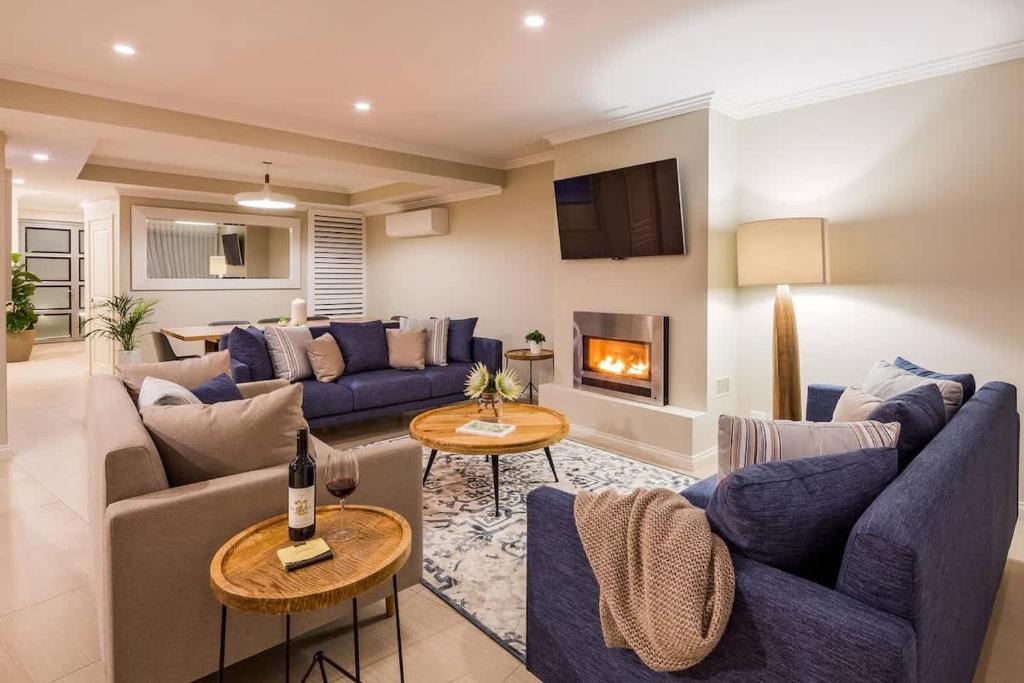 Marybrook House | 'Azure' Beachside Resort Escape for Groups