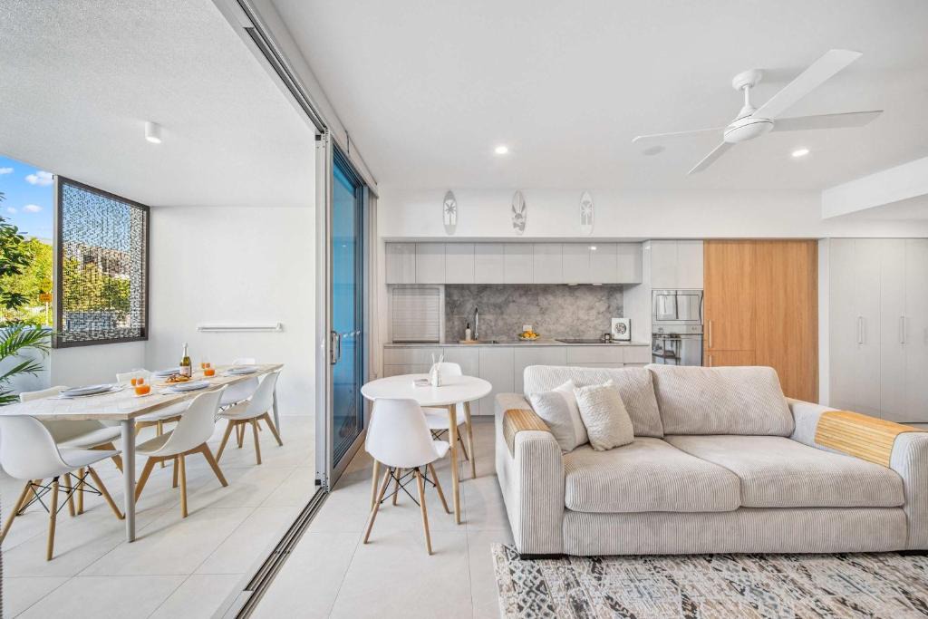 Bokarina Apartment | Azzure Haven - Resort-style Living by Bokarina Beach