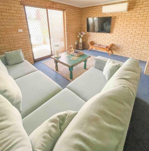 Mahomets Flats Apartment | BackersBeach Villa
