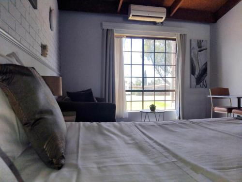 Tocumwal Hotel | Bakery Park Motor Inn