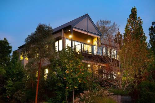Daylesford House | Bally Blonde