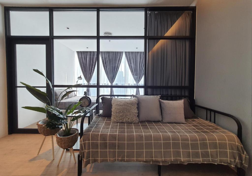 Taman Bukit Pantai Apartment | Bangsar Trade Centre Kuala Lumpur by SkyLimit Suites