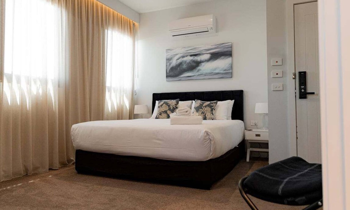 St Helens Apartment | Bay of Fires Holiday Suites ~ Suite 1