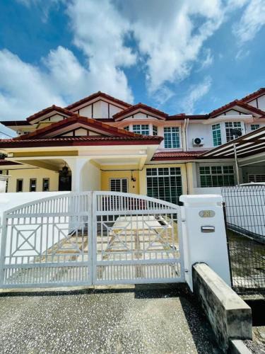 Kampung Sepuluh House | Bayan Homestay Bayan Lepas Penang