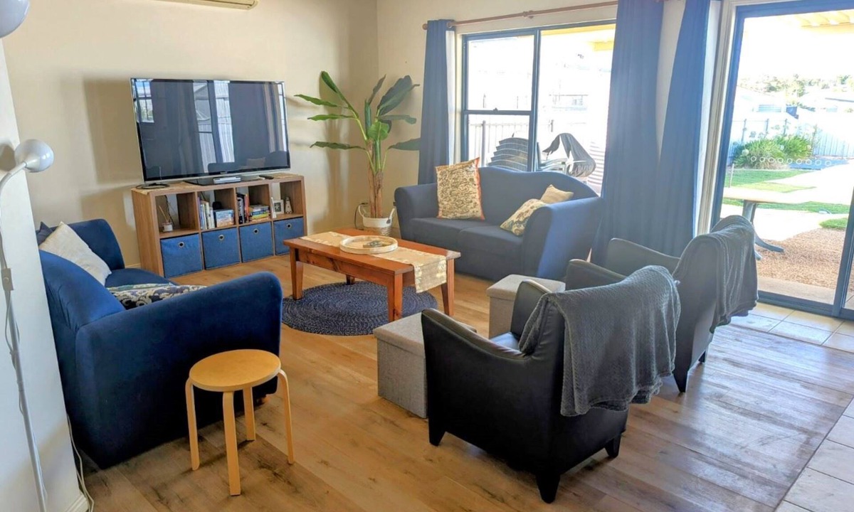 Moonta Bay Hotel | Bayside Breeze, Moonta Bay
