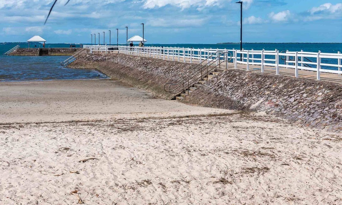 Wynnum Apartment | Bayside Lifestyle Getaway Relax by the Bay