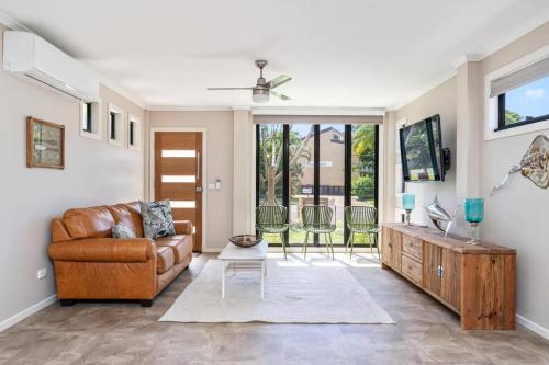 Torquay House | Beach & Barn Retreat