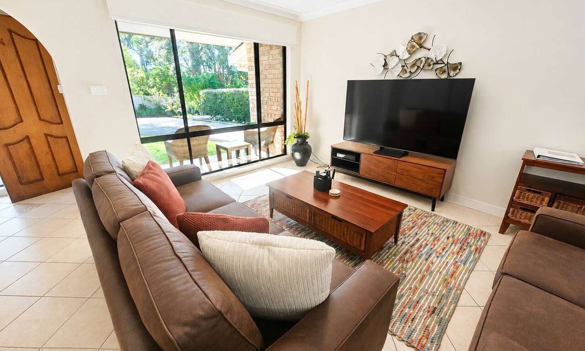 Mollymook Condo | Beach Breeze at Mollymook near Beach