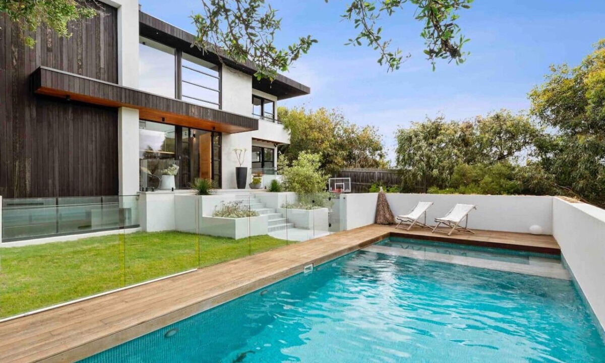 Ocean Grove Villa | Beach Dreams- Beach, Spa, Pool, Gym + Cinema