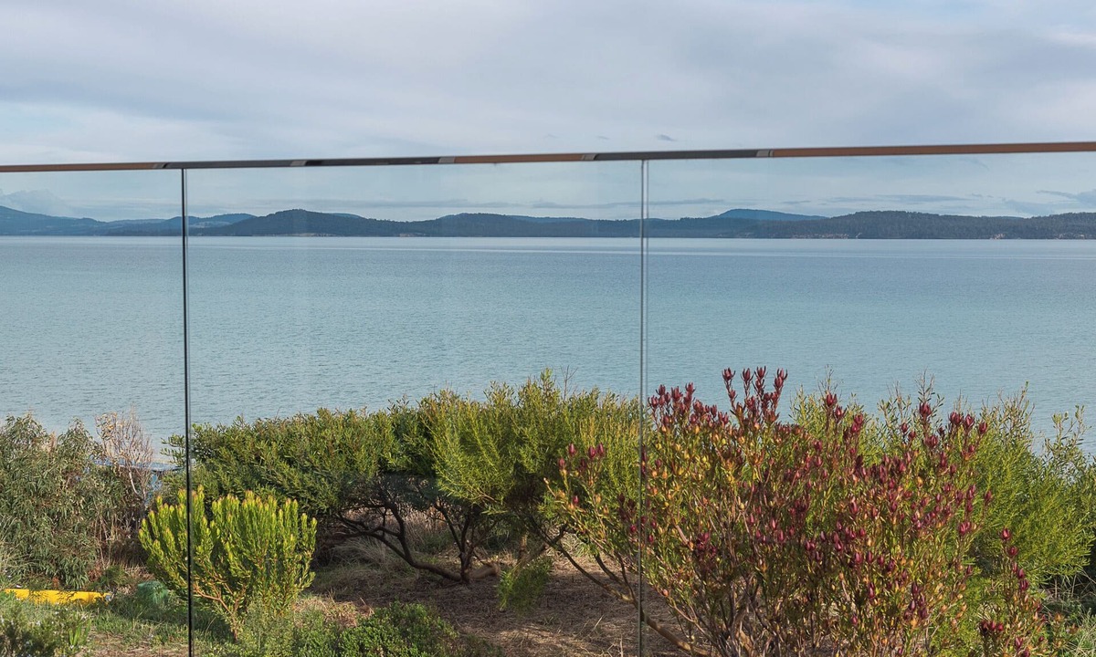 Connellys Marsh House | Beach Front Beach House Retreat