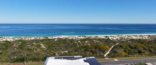 Scarborough House | Beach House Perth
