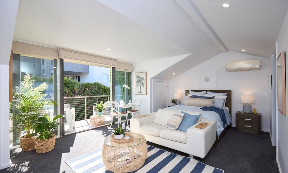 Torquay Apartment | Beach Loft - on the Esplanade