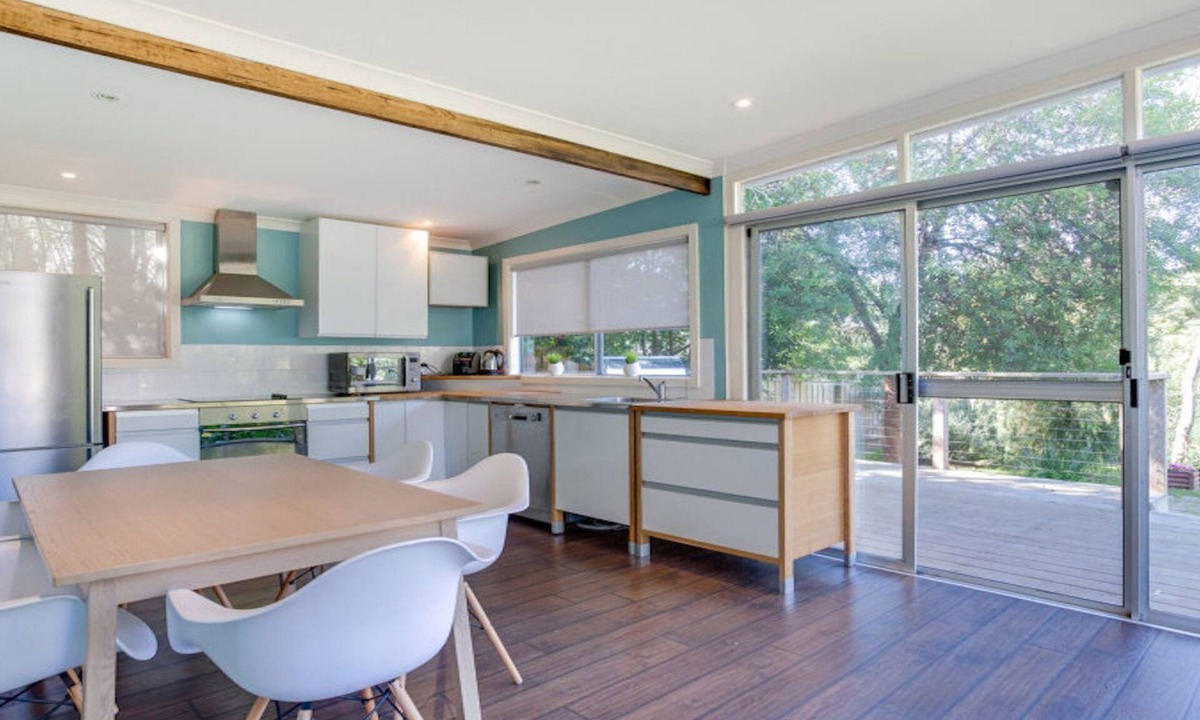 Shoreham House | BEACH RETREAT - Shoreham