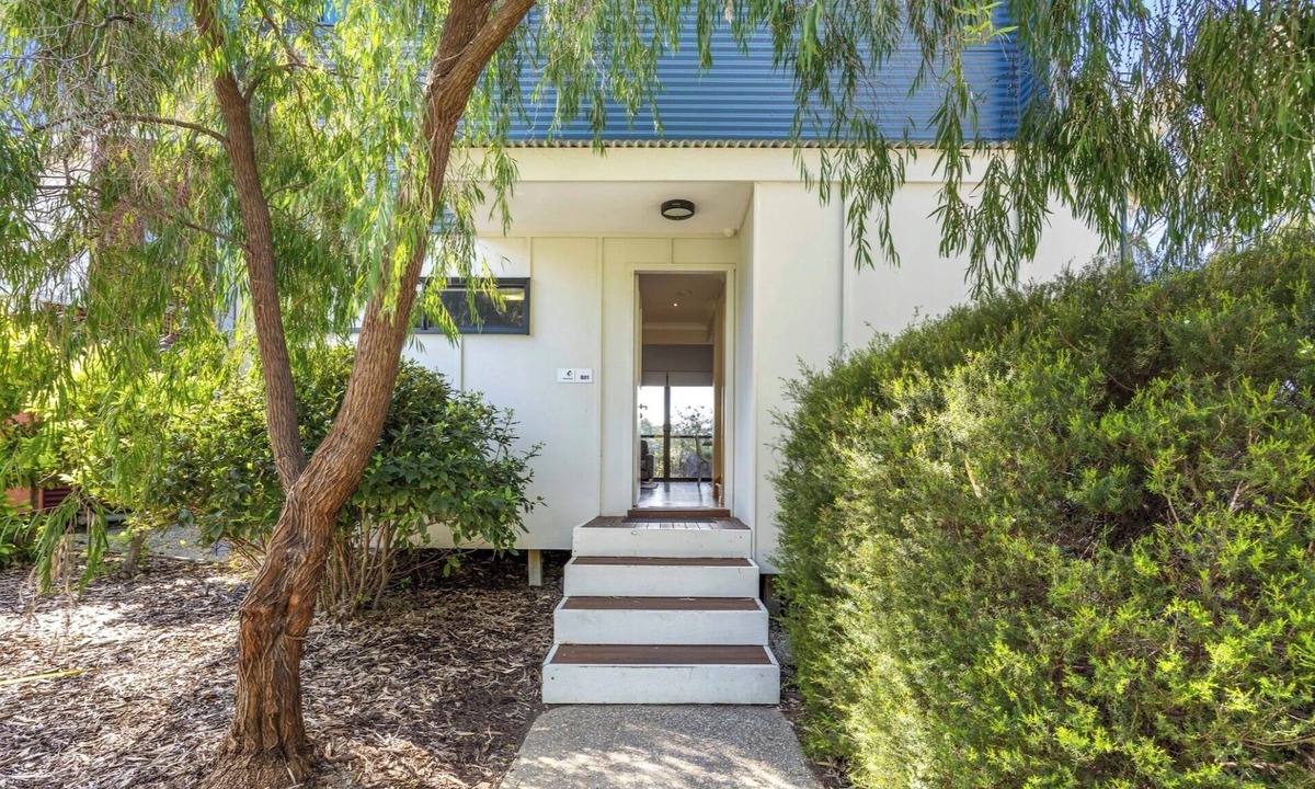Preston Beach House | Beach Shack at Footprints for perfect holiday