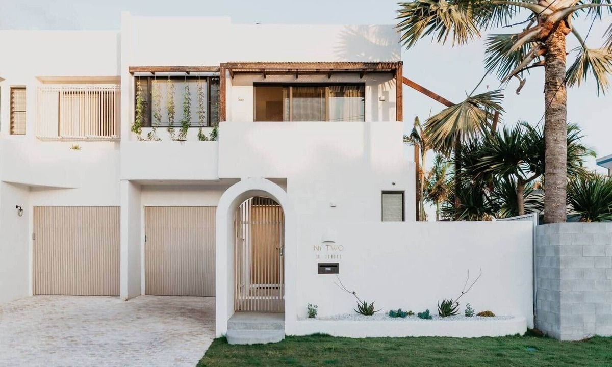 Marcoola House | Beach side Villa, with a heated pool!