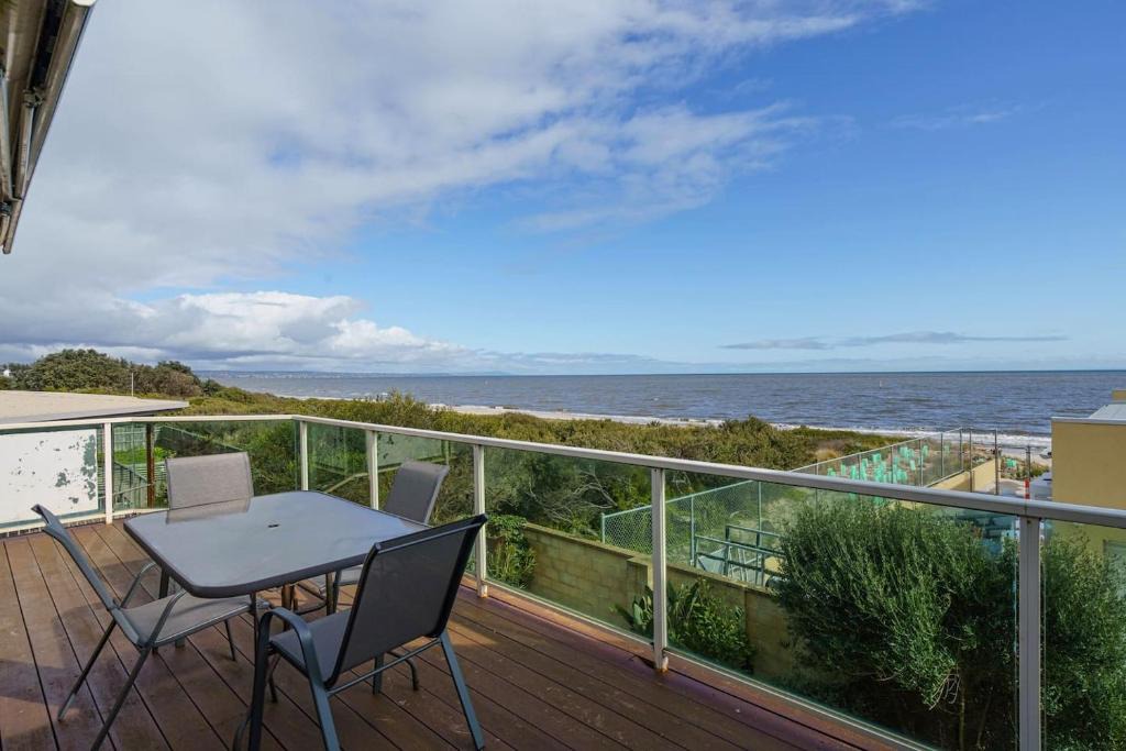Bonbeach House | Beachfront at Bonbeach - A Coastal Lifestyle Gem