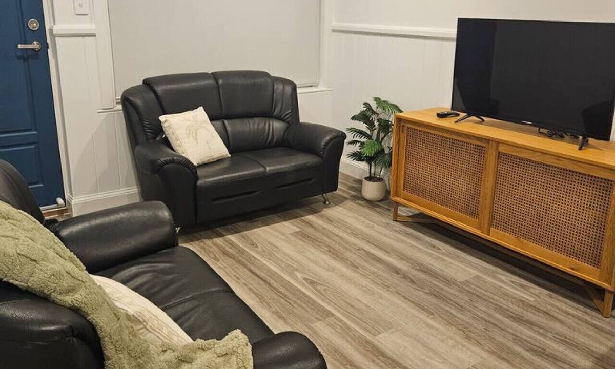 Glenelg North Apartment | Beachfront at Glenelg North