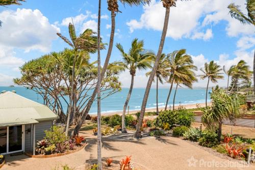 Zilzie House | Beachfront Holiday House