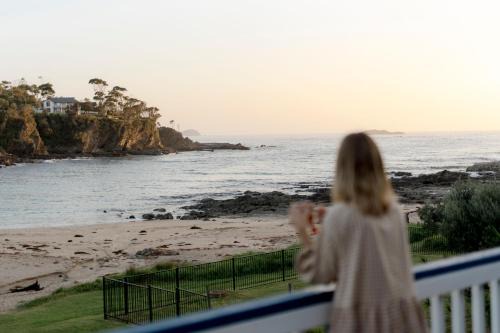 Malua Bay House | Beachfront Shack Malua Bay - Dog Friendly with EV Fast Chgr