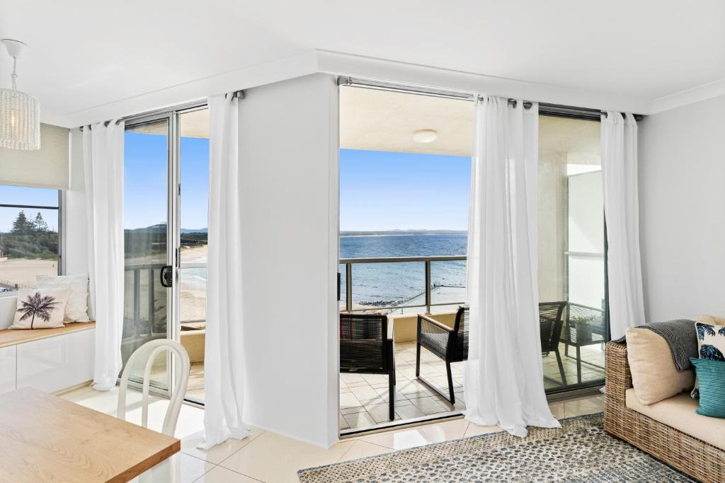 Forster Apartment | Beachpoint Unit 503
