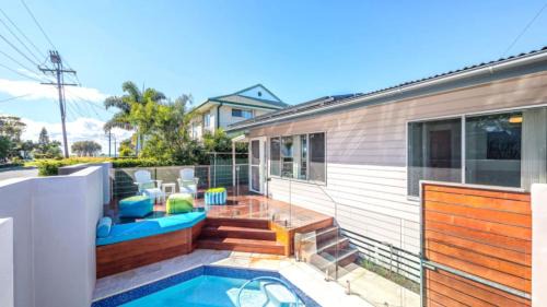 Woorim House | Beachside Beauty With Pool