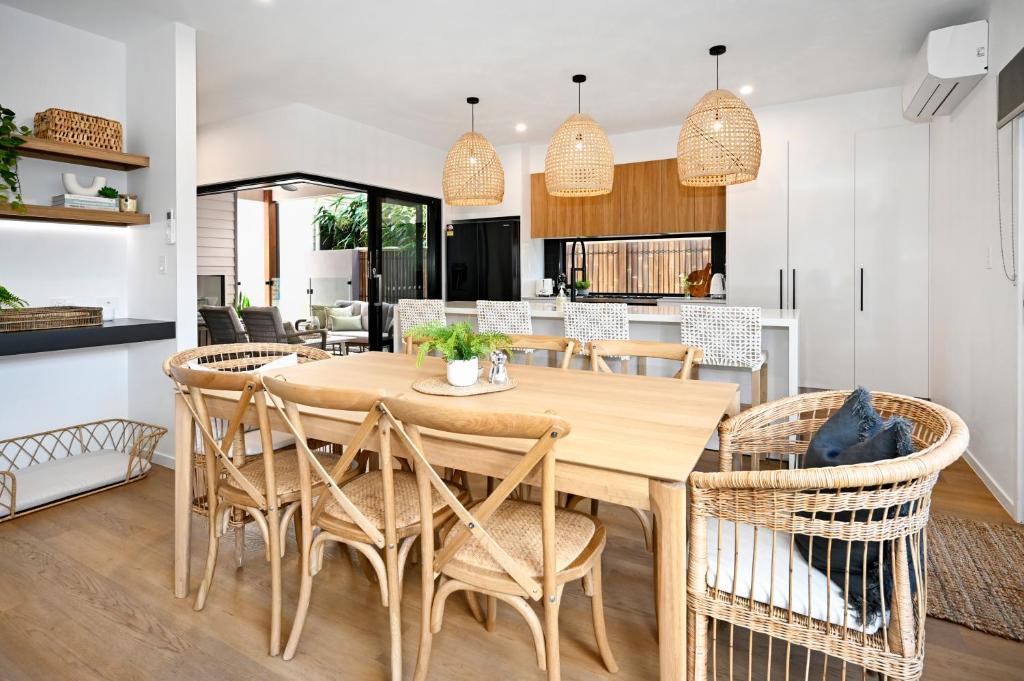 Bokarina House | Beachside Bokarina Escape | Coastal Comfort