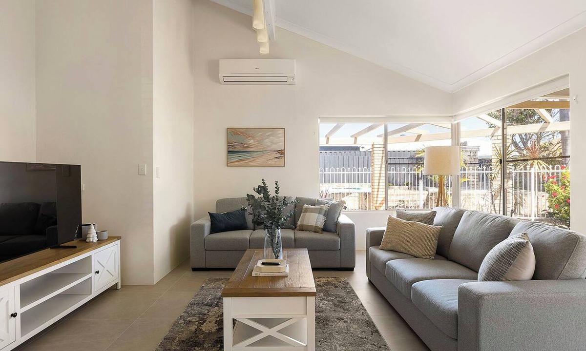 Hillarys House | Beachside family escape near Hillary's pristine beaches