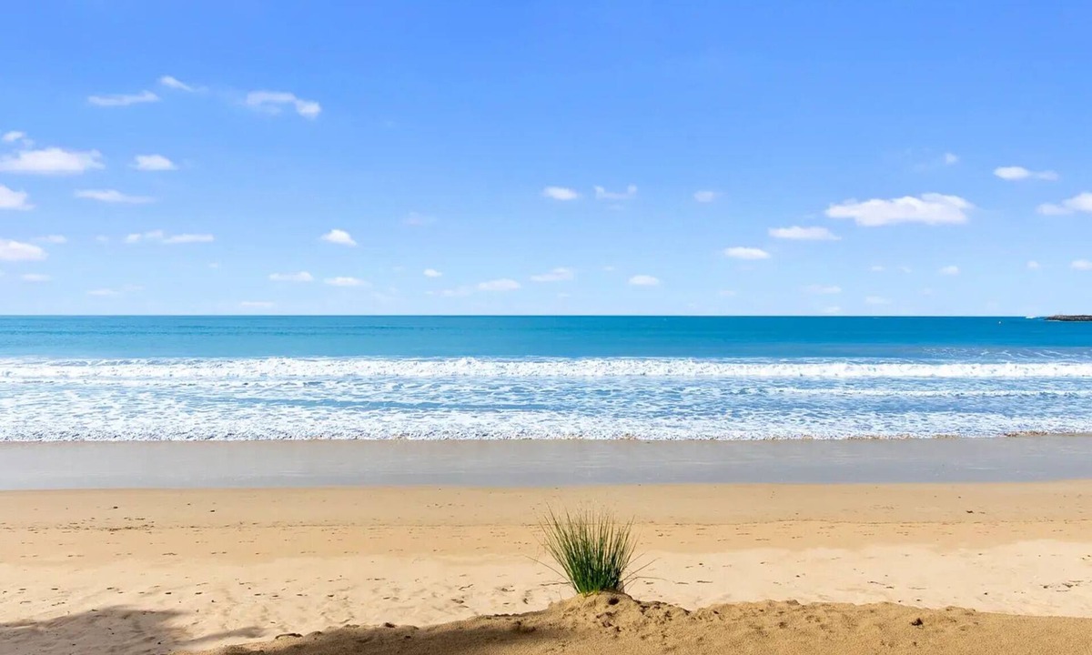 Apollo Bay Villa | Beachside Villa - Free WIFI & Pets Welcome