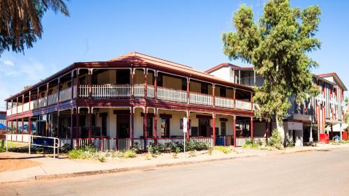 Onslow Hotel | Beadon Bay Hotel