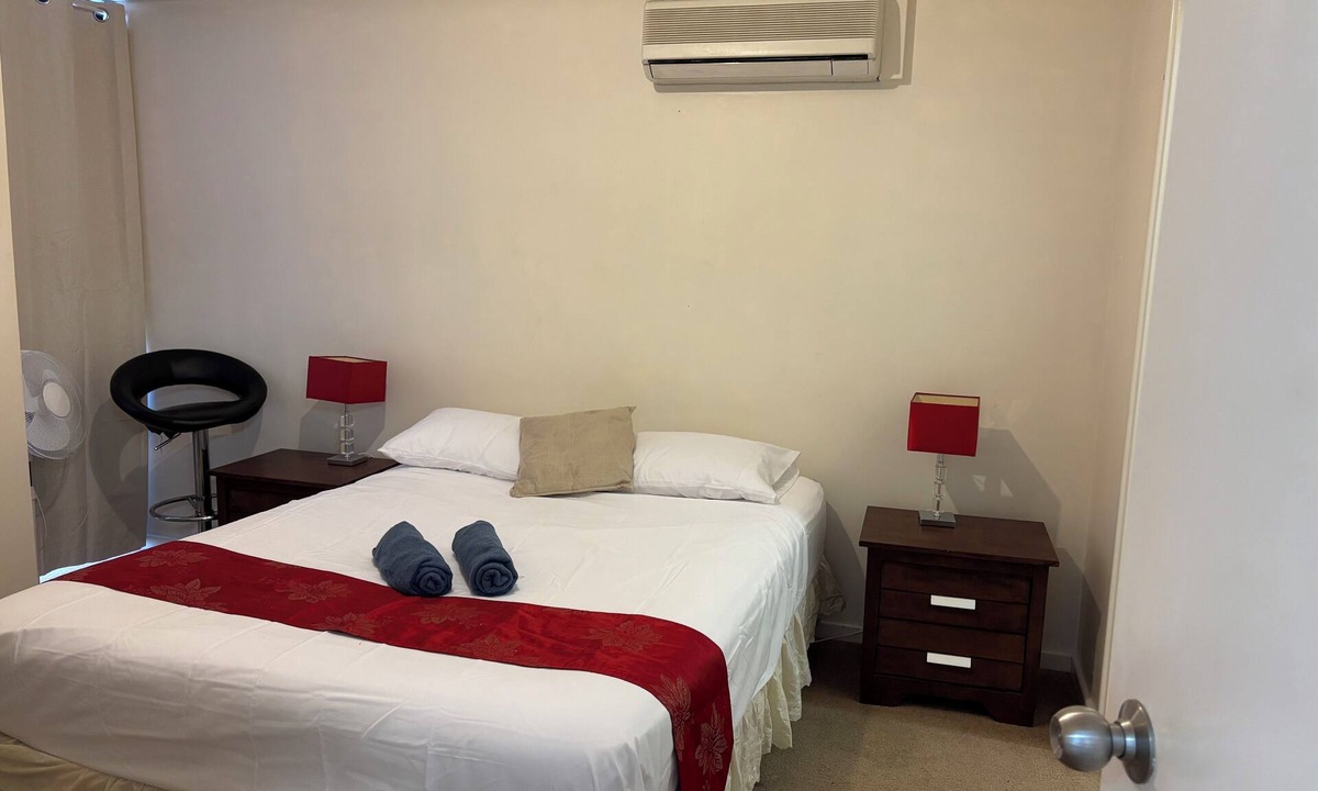 East Perth Apartment | Beautiful two bedrooms apartment with free parking
