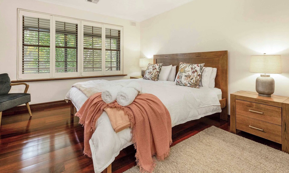 Belair House | Belair! Redgum-Retreat - 4 bdrm - Wildlife