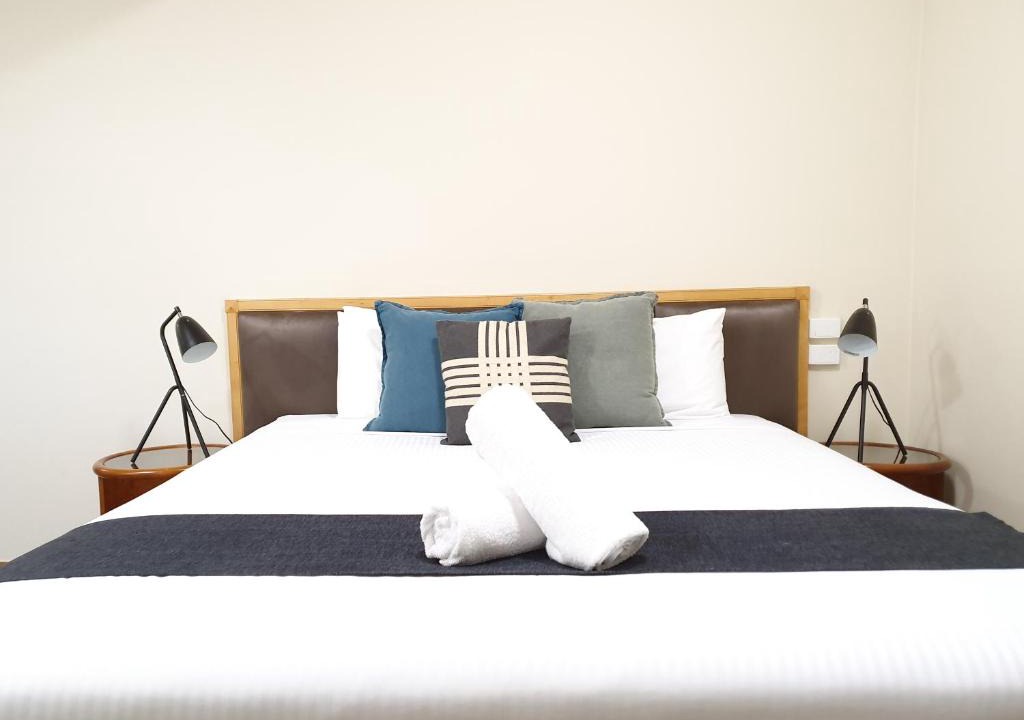 Preston Hotel | Bell Motel